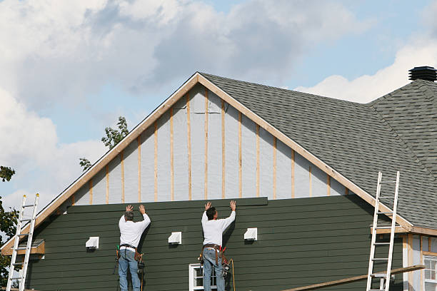 Professional Emergency Siding Repair technician working in LaFayette, GA